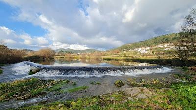 Sandee - Praia Fluvial De Ossela