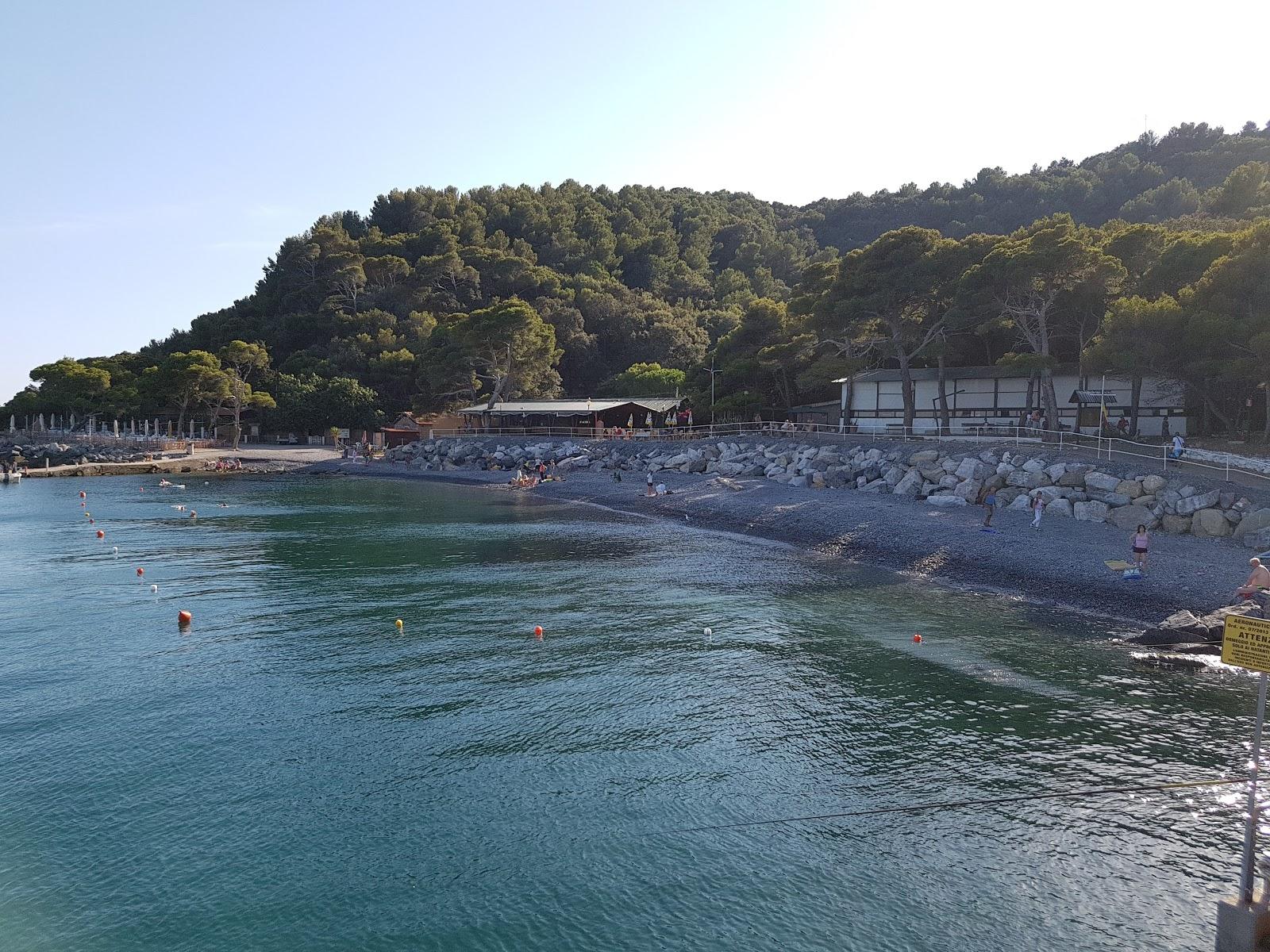 Sandee Pozzale Beach