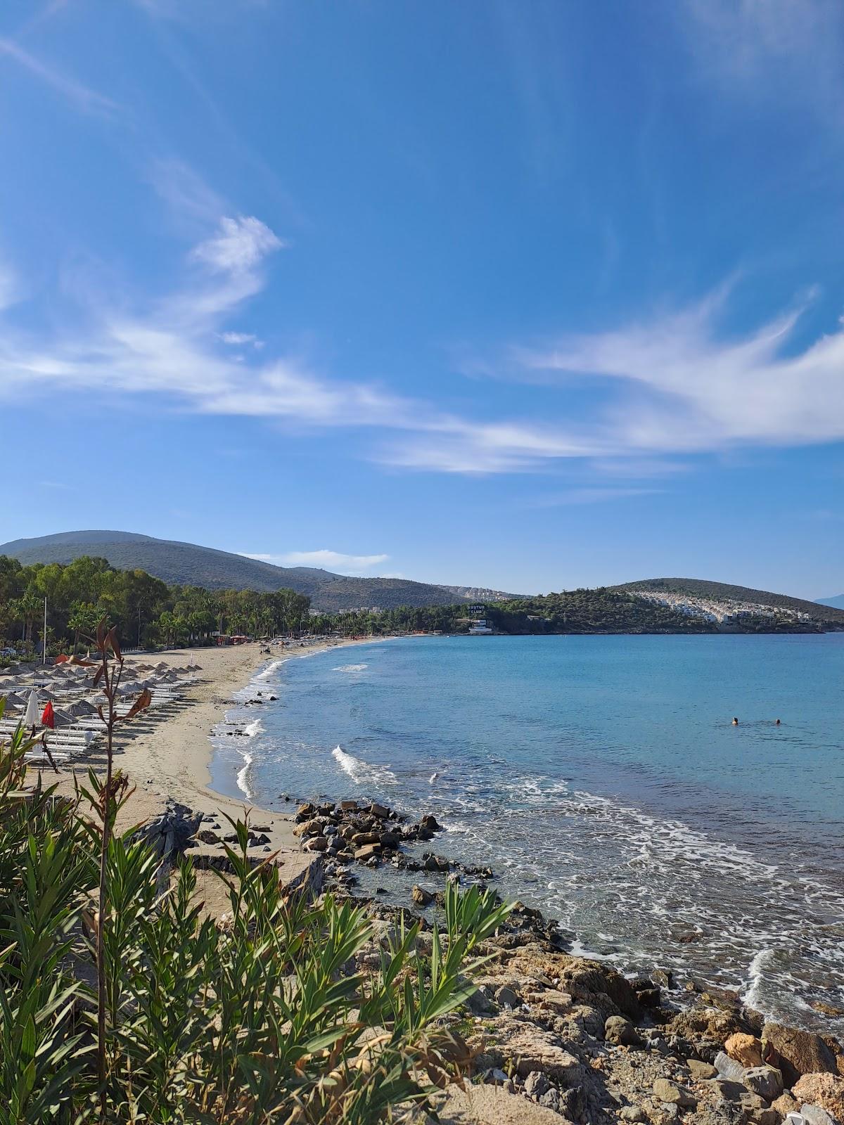 Sandee Kustur Hotel Beach
