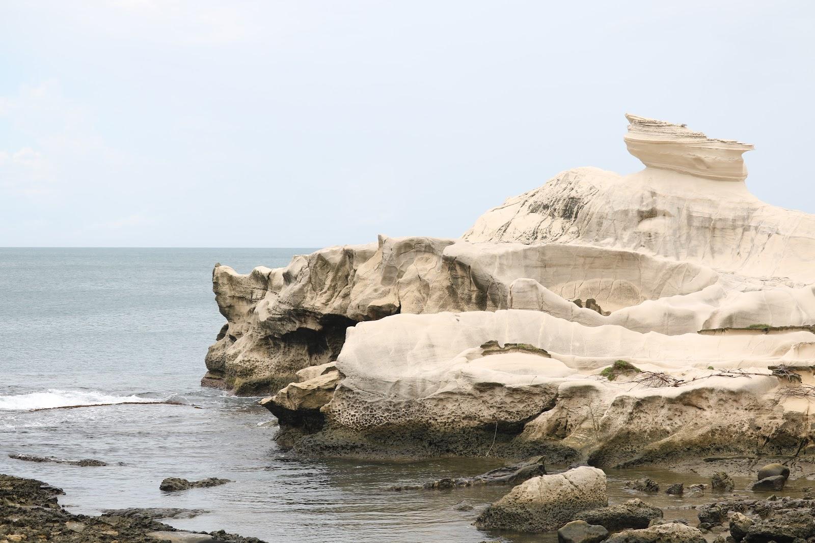 Sandee - Kapurpurawan Rock Formation