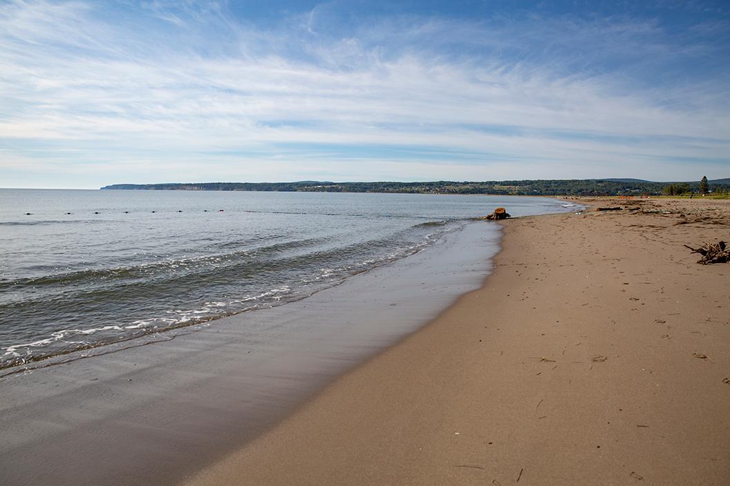 Sandee Haldimand Beach