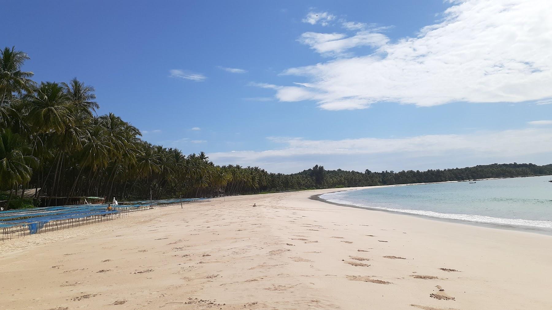 Sandee Laung Kyo Beach Photo