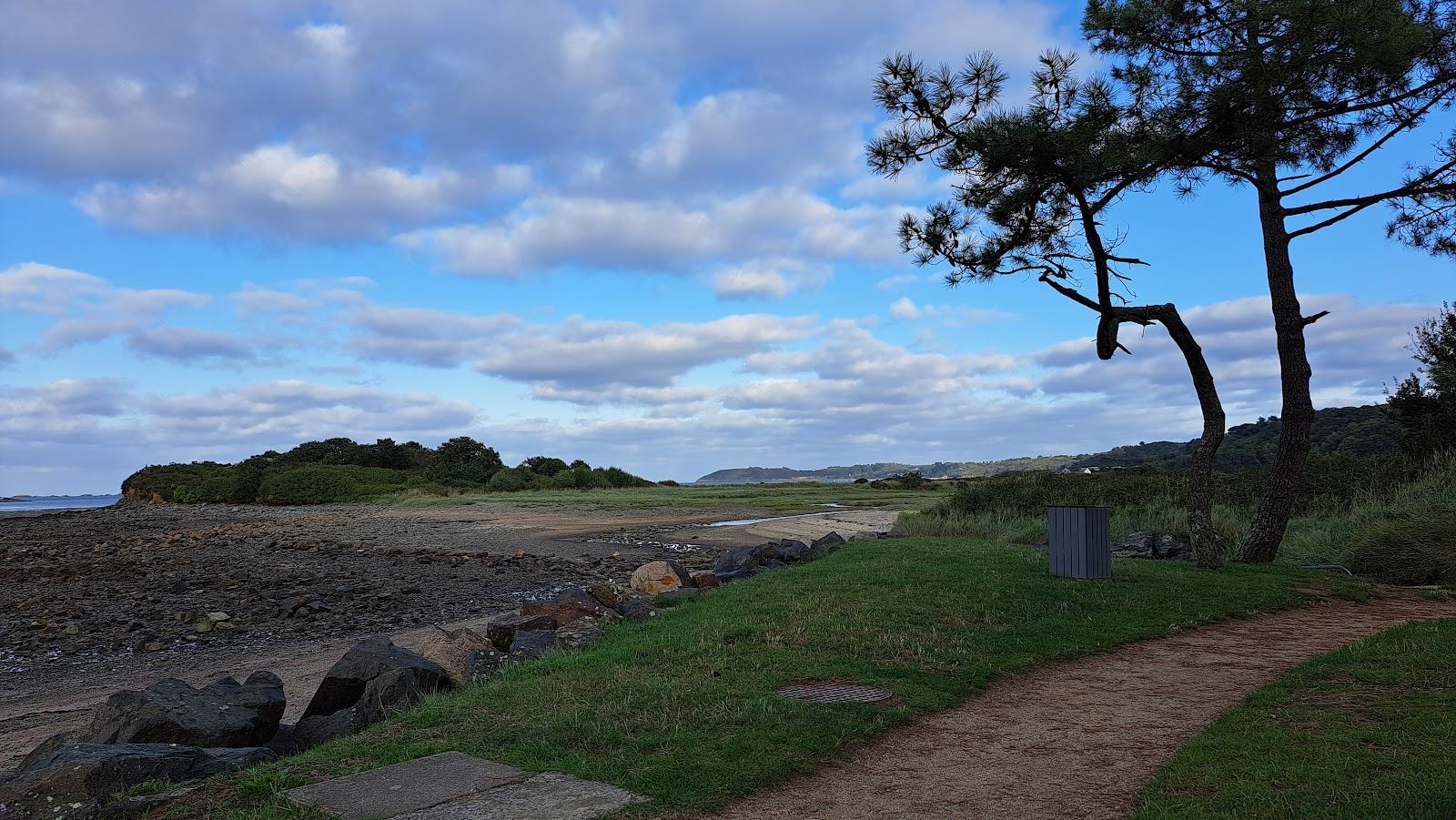 Sandee - Plage De Cruckin