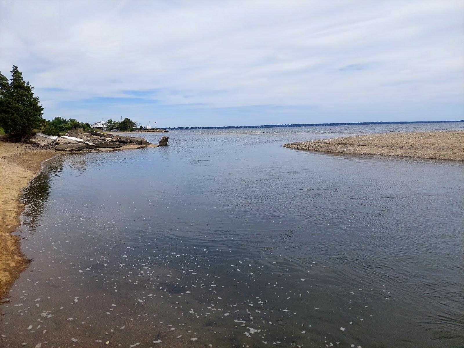 Sandee Steers Beach
