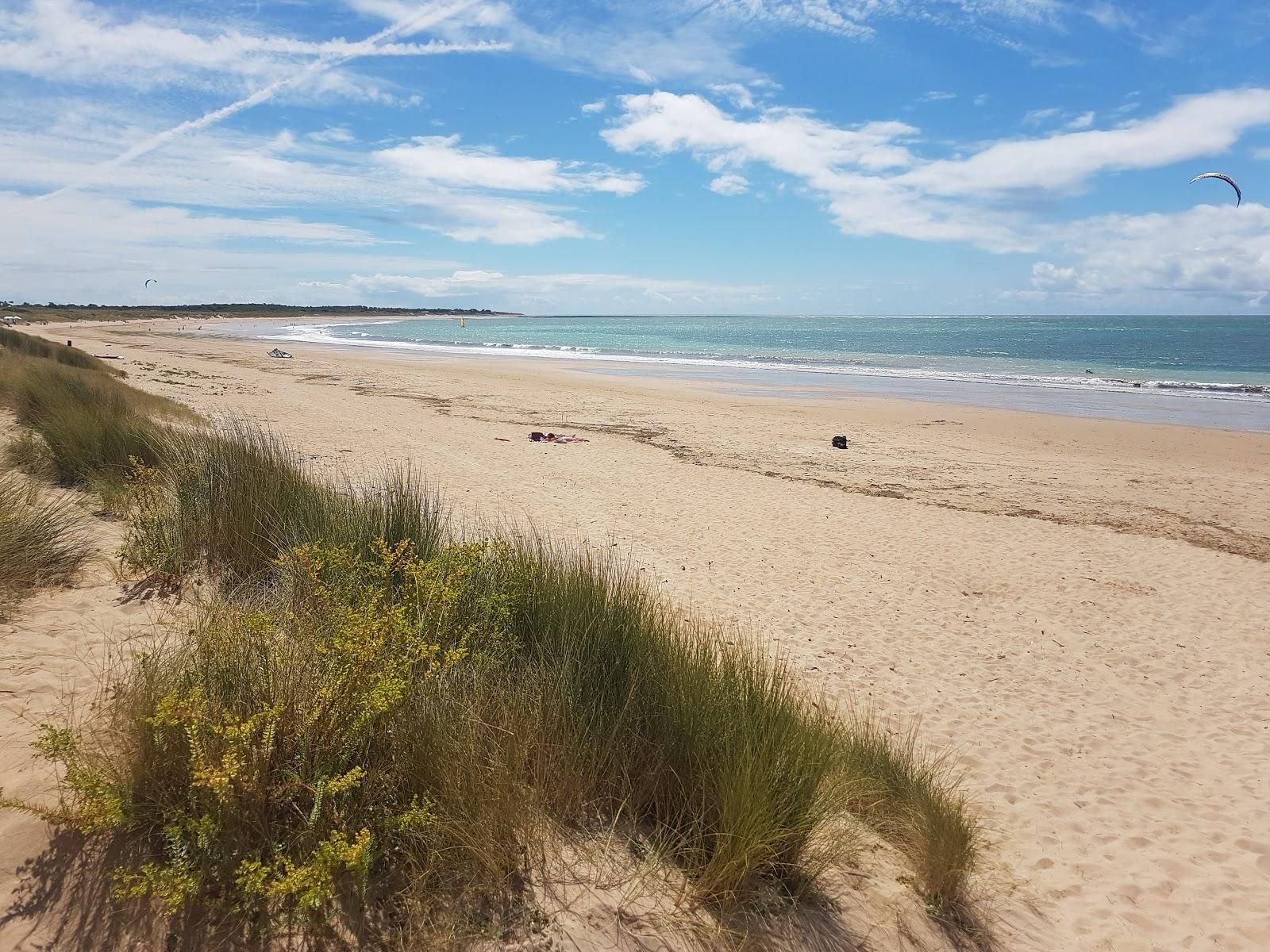 Sandee Beach Seulieres