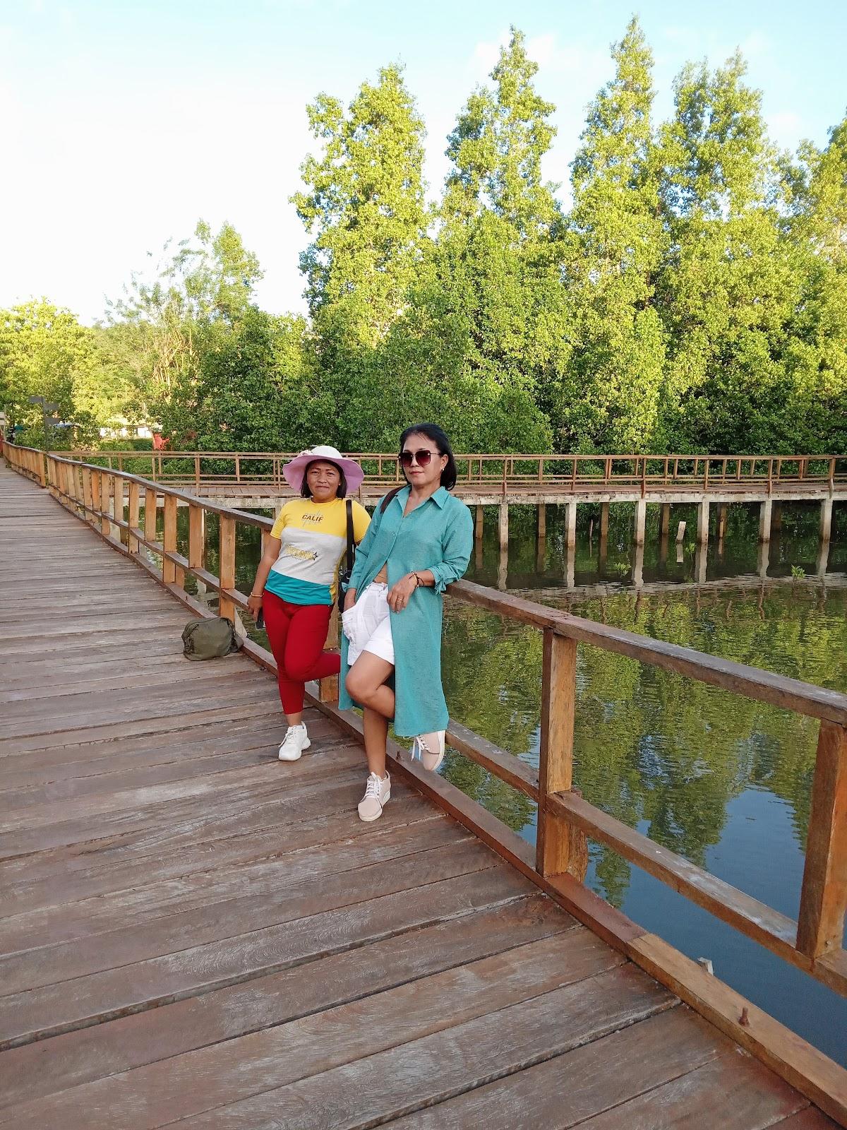 Sandee Pantai Pinolosian Selatan