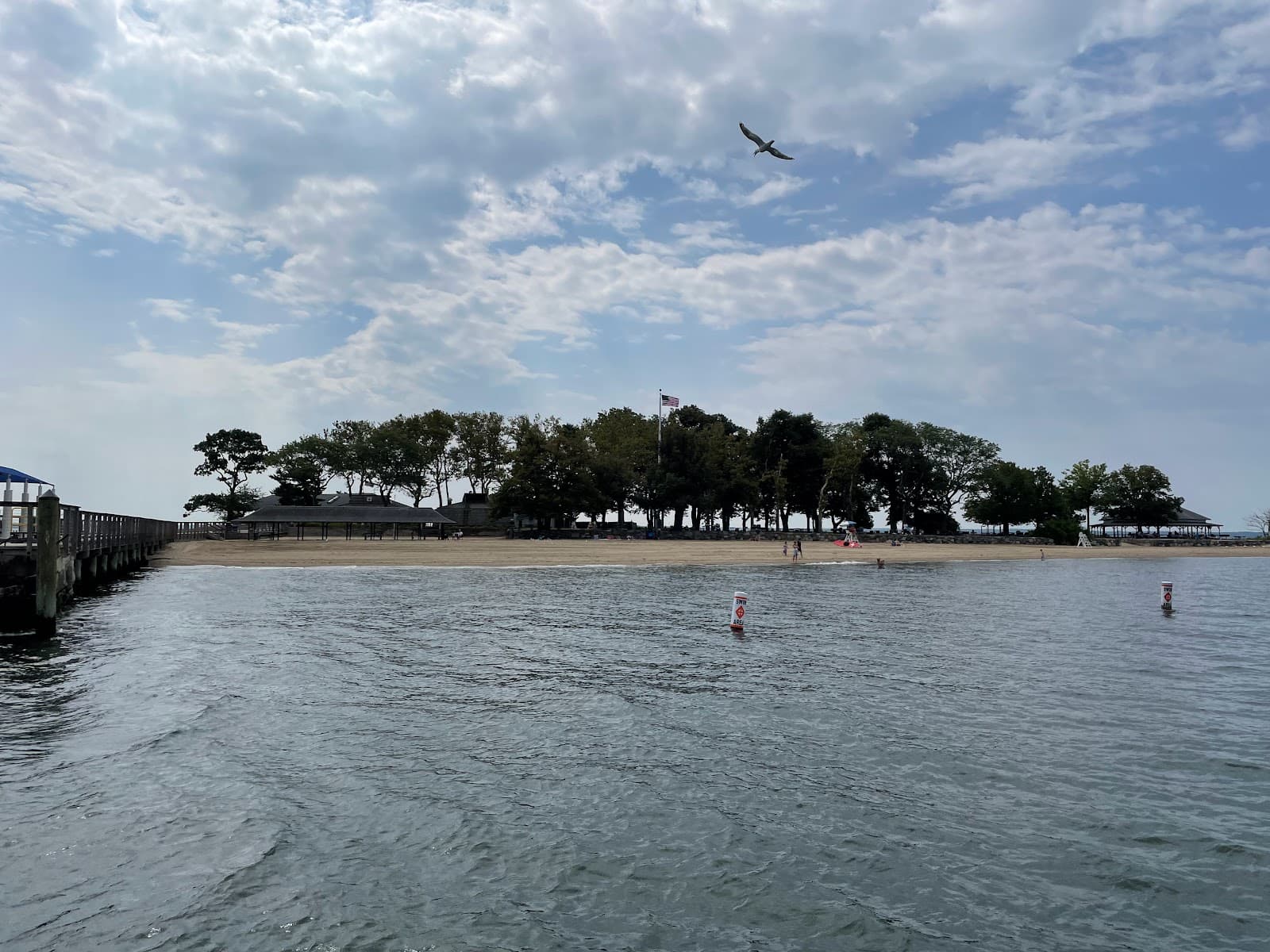 Sandee Island Beach Photo