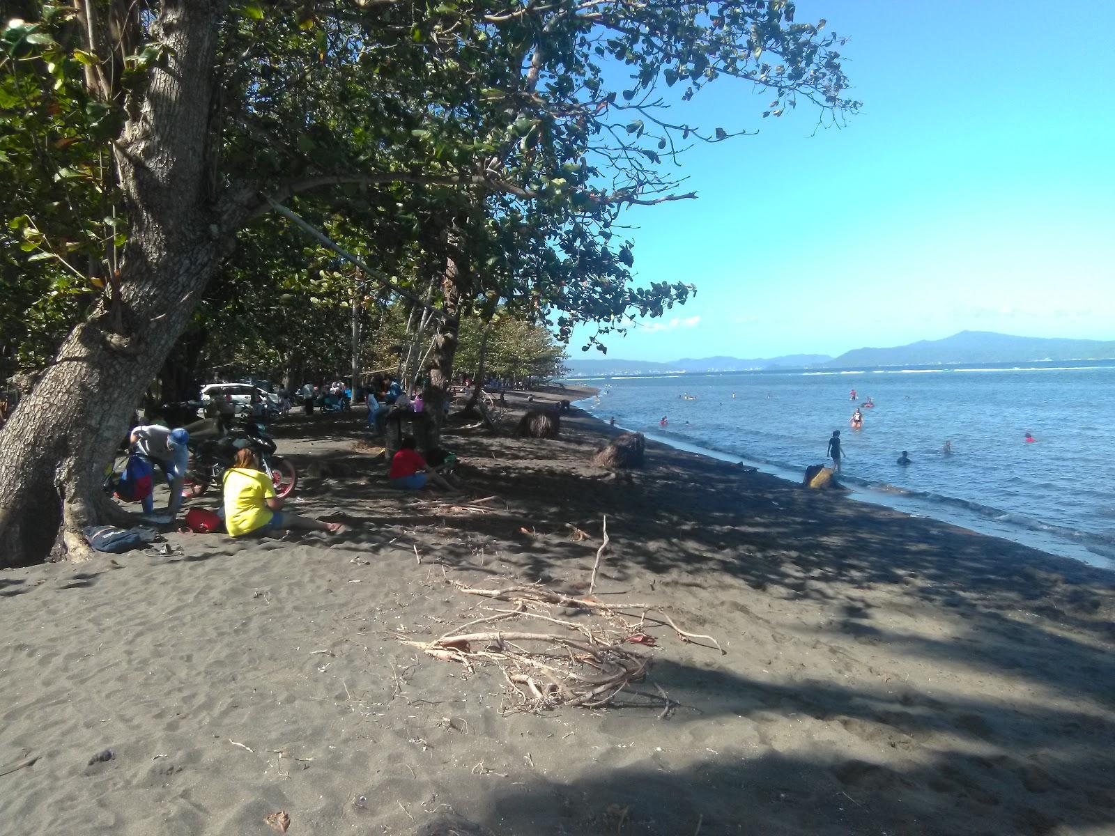 Sandee Pantai Tanjung Merah