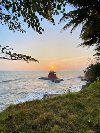 Sandee Pantai Tapak Balai Photo