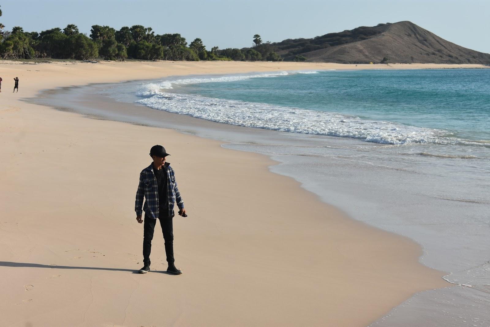 Sandee Pantai Mayah Lintik