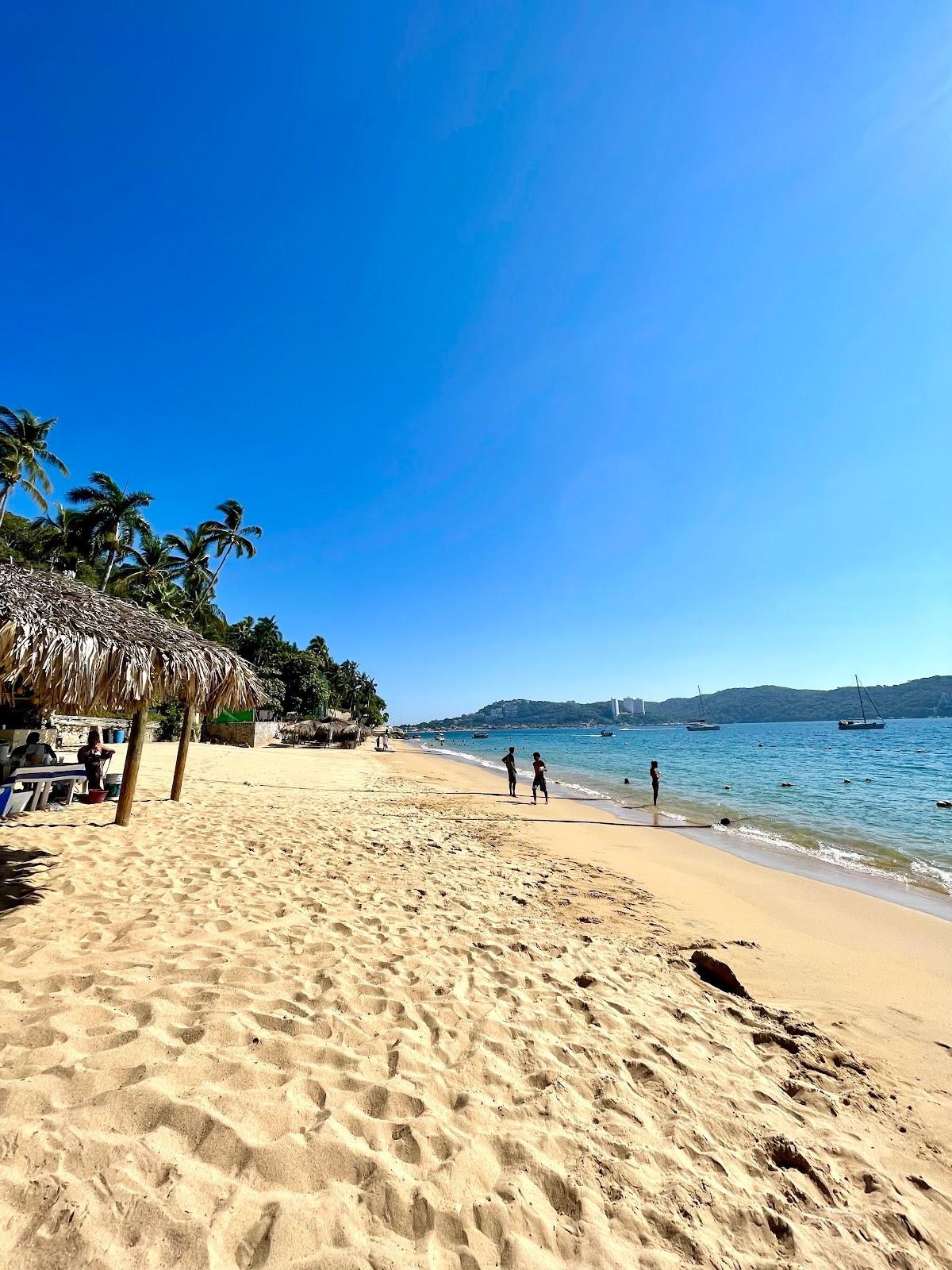 Sandee - Pichilingue Beach