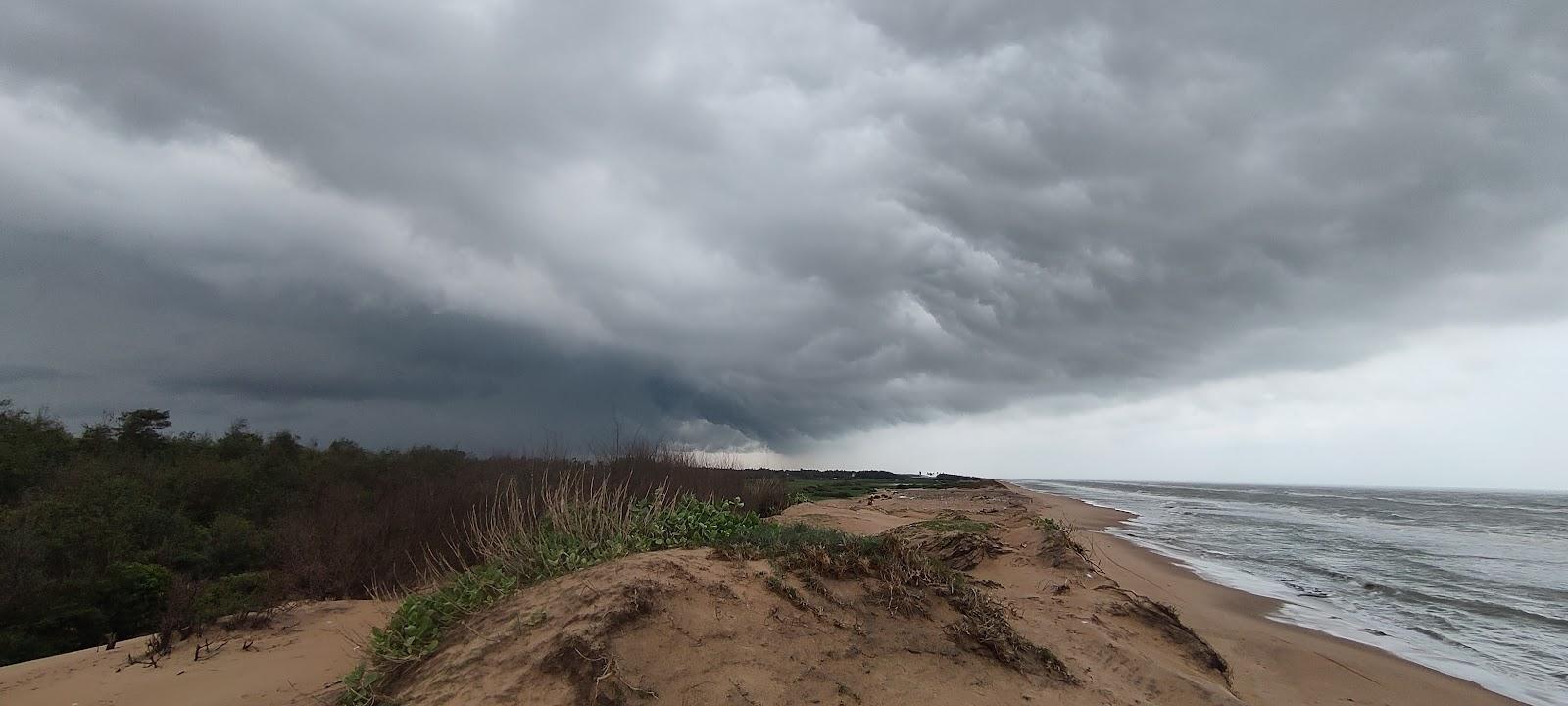 Sandee Singharapal Beach