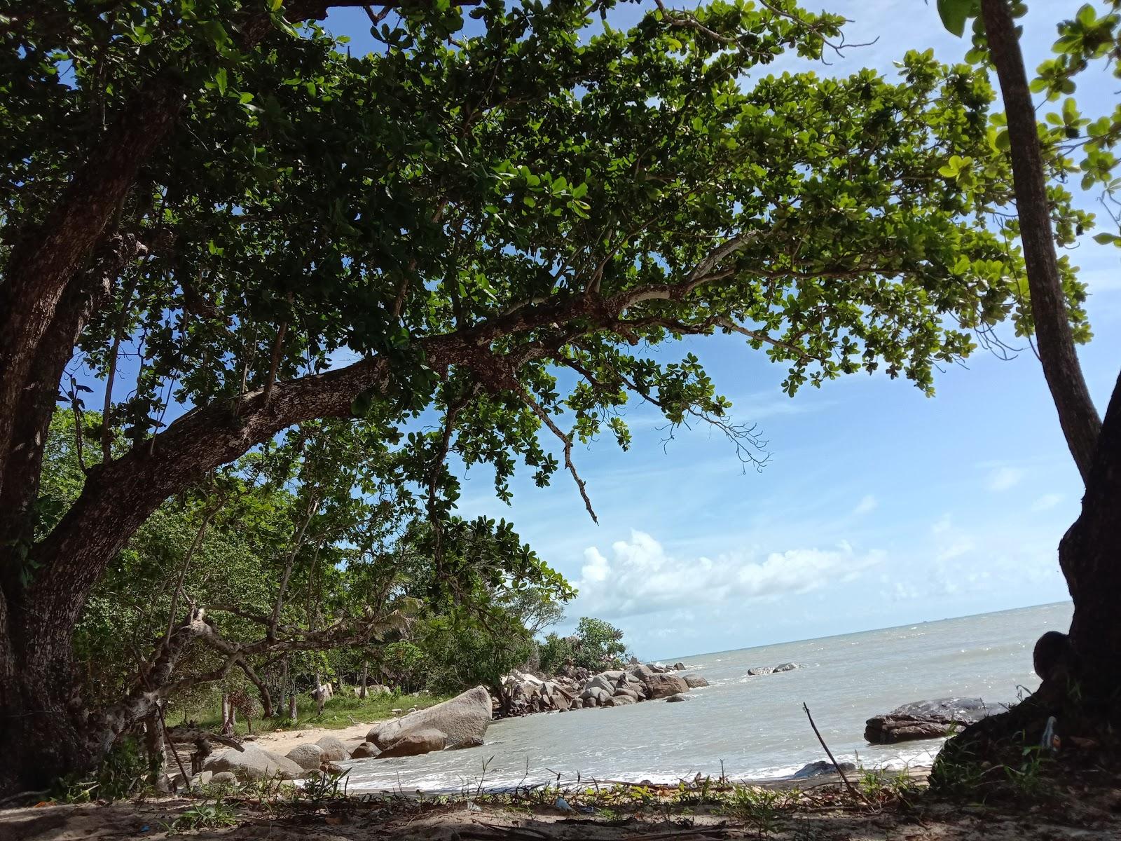 Sandee Pantai Enzo