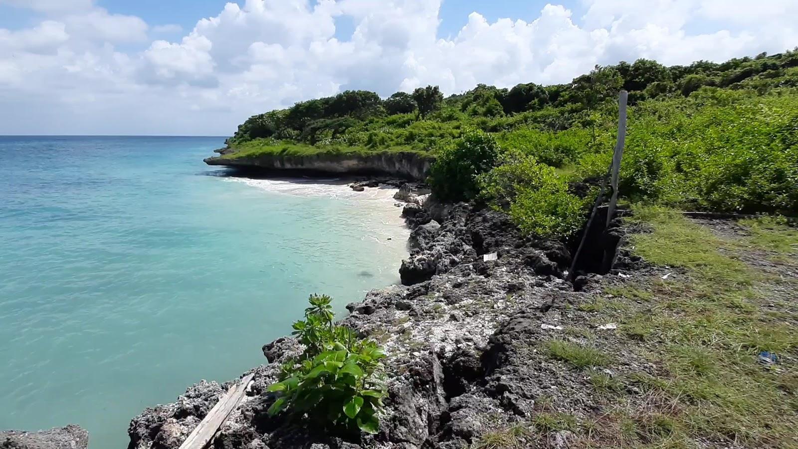 Sandee Pantai Pusahelu Photo