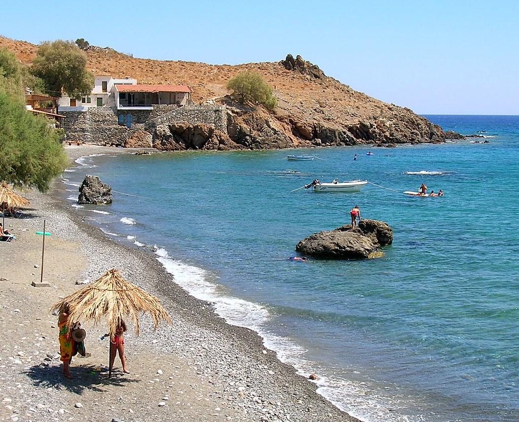 Sandee Lenta Beach