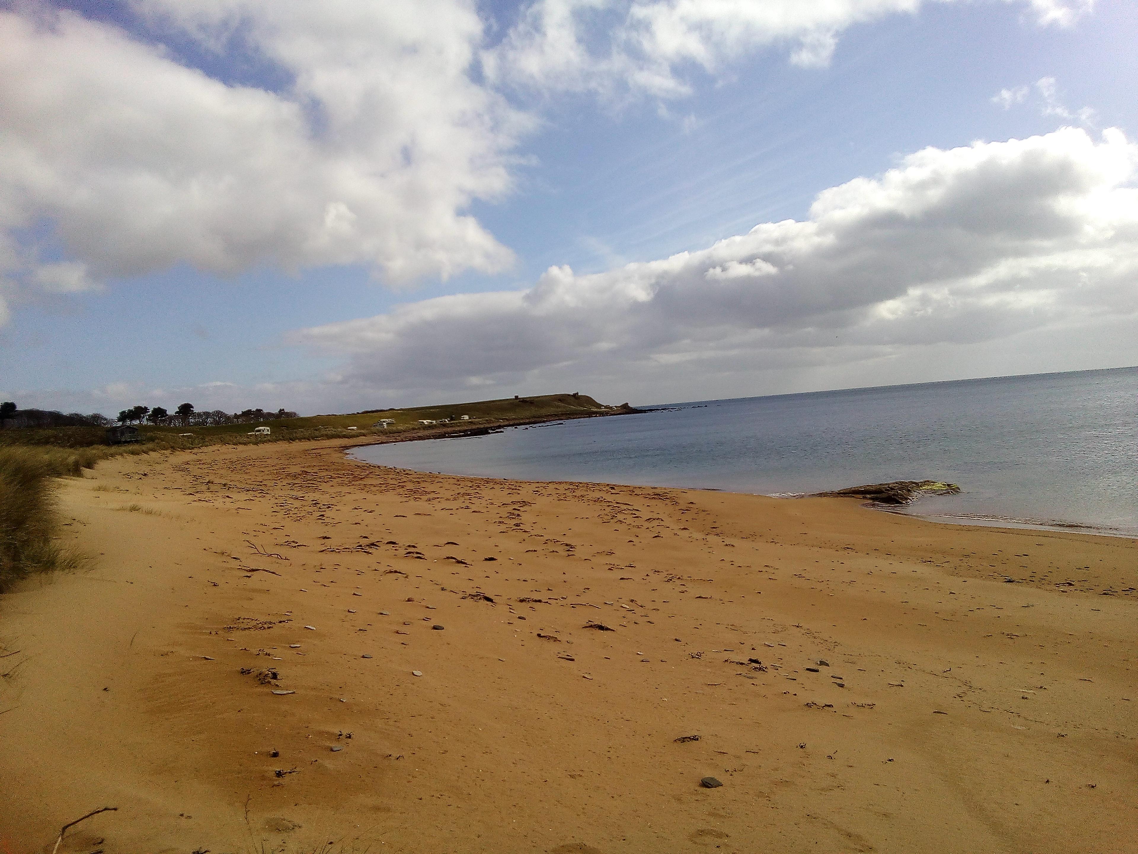 Sandee Crakaig Beach