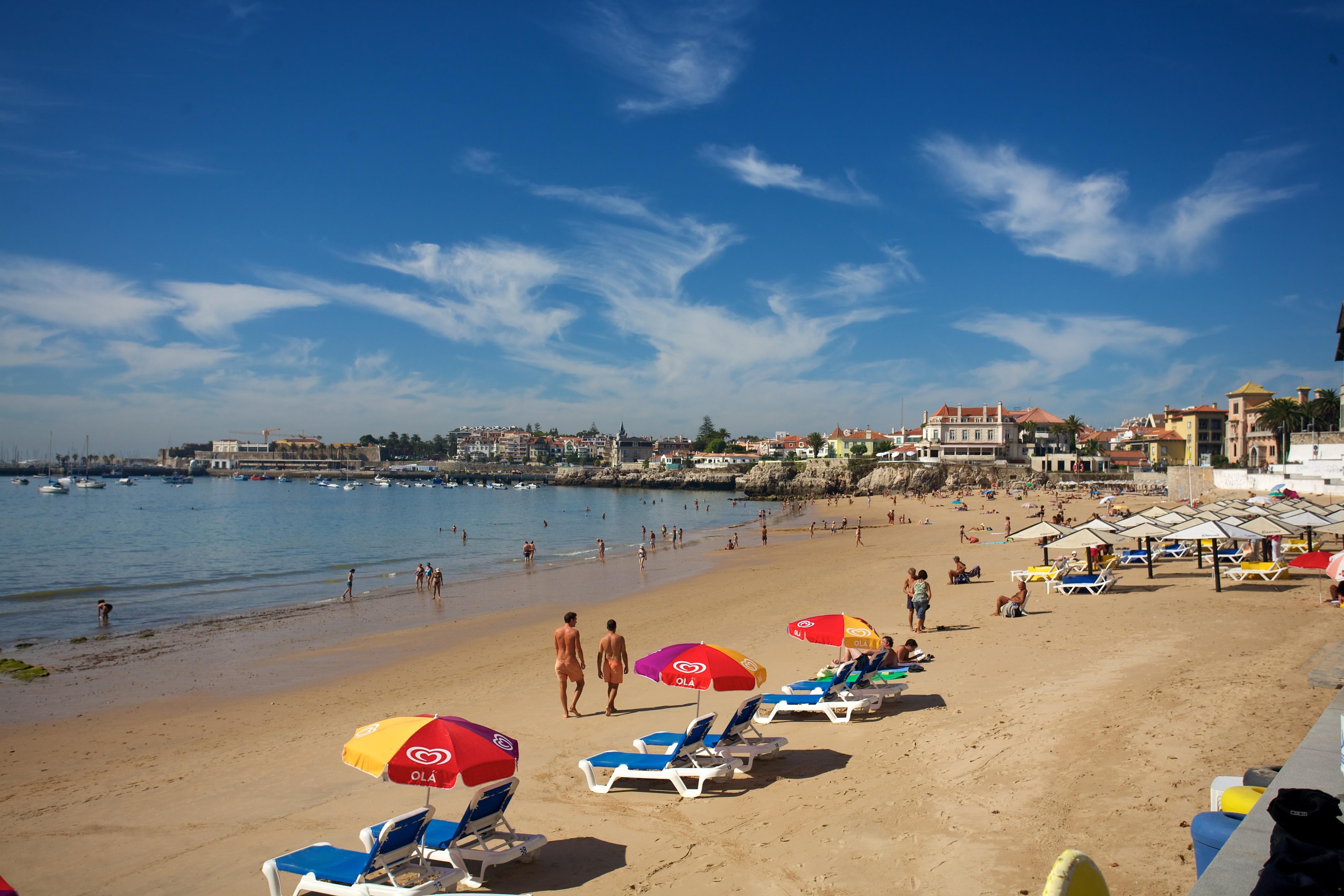 Sandee Estoril Beach Photo