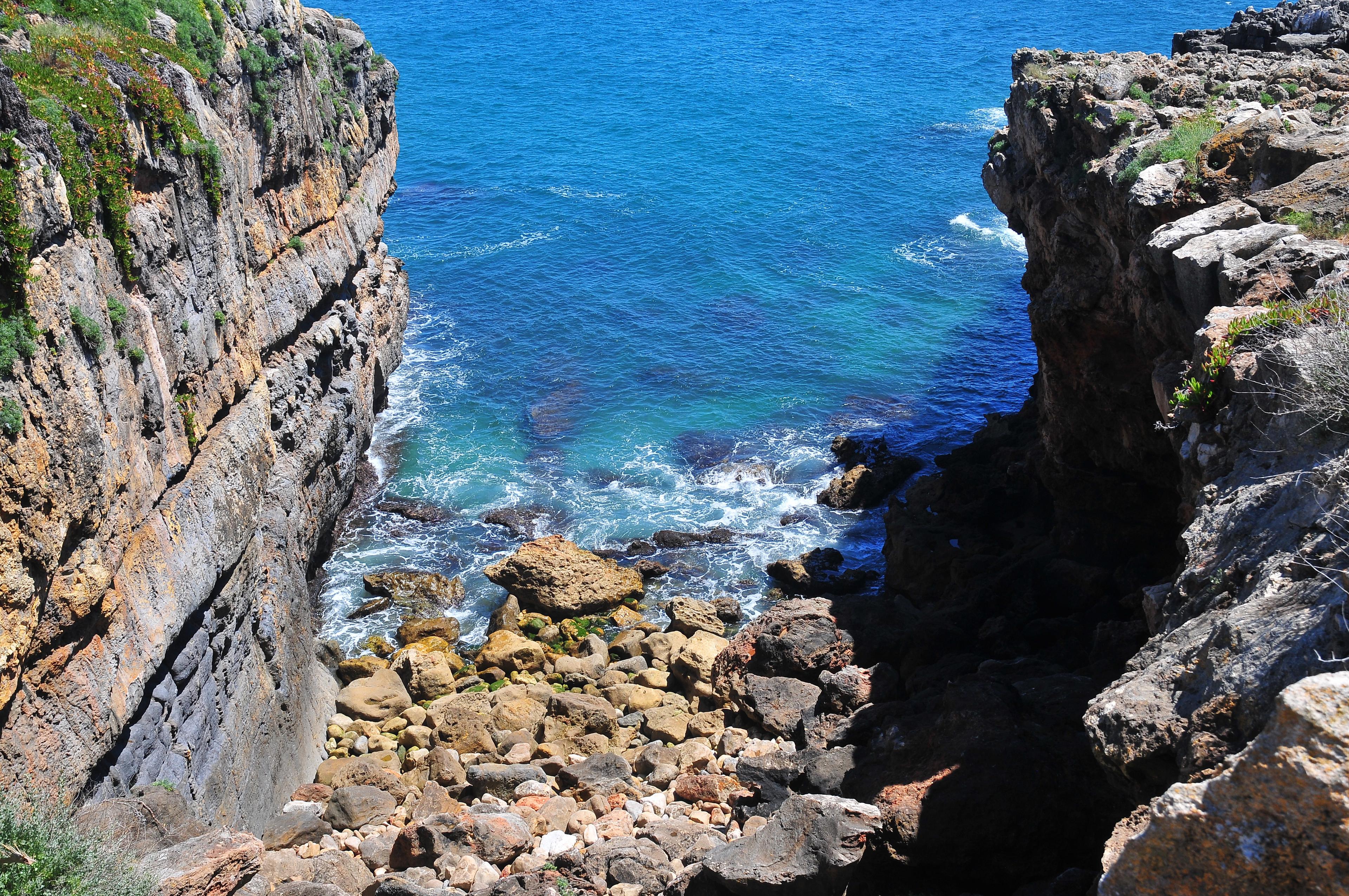 Sandee - Cascais Beach