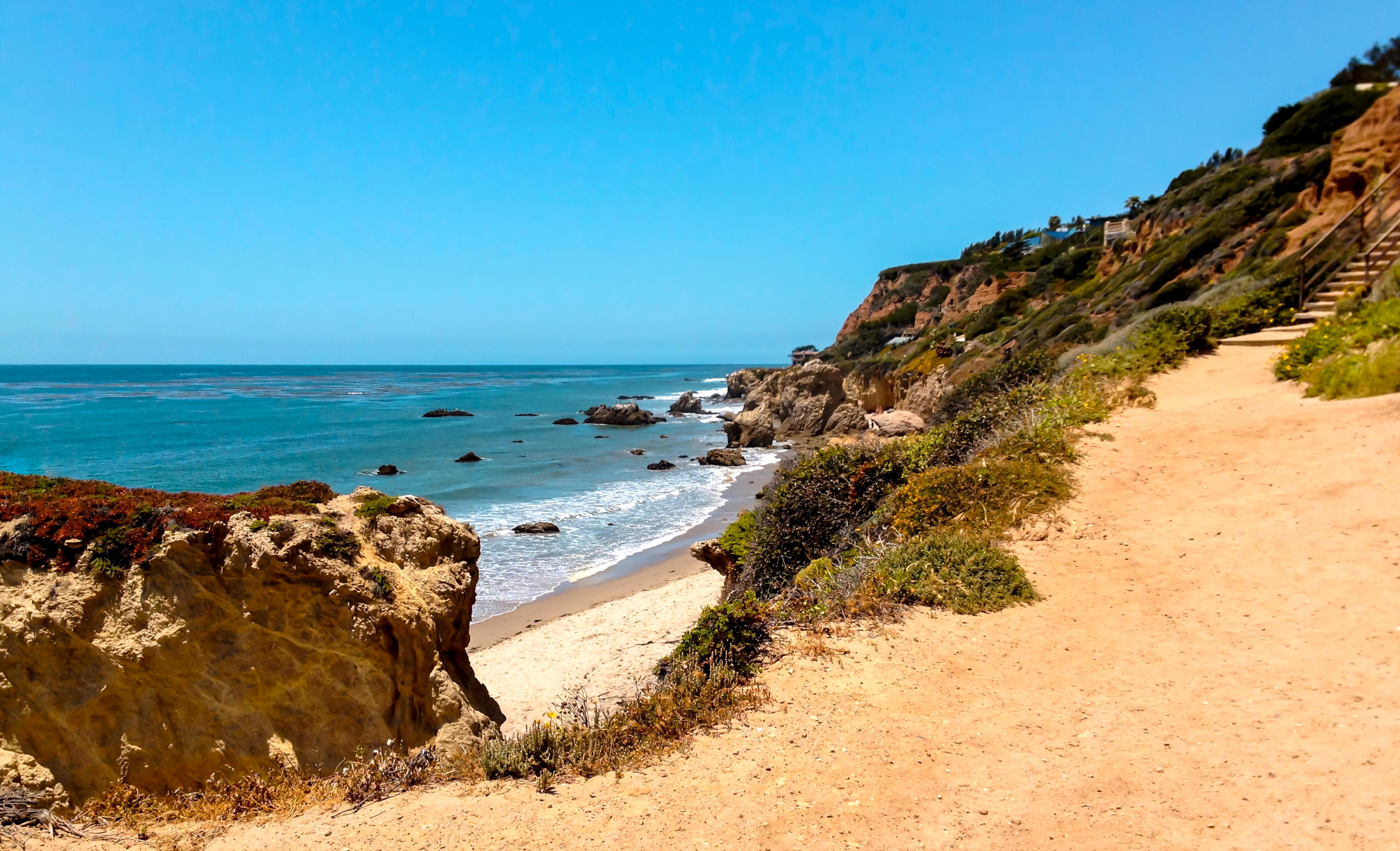 Sandee Robert H. Meyer Memorial State Beach