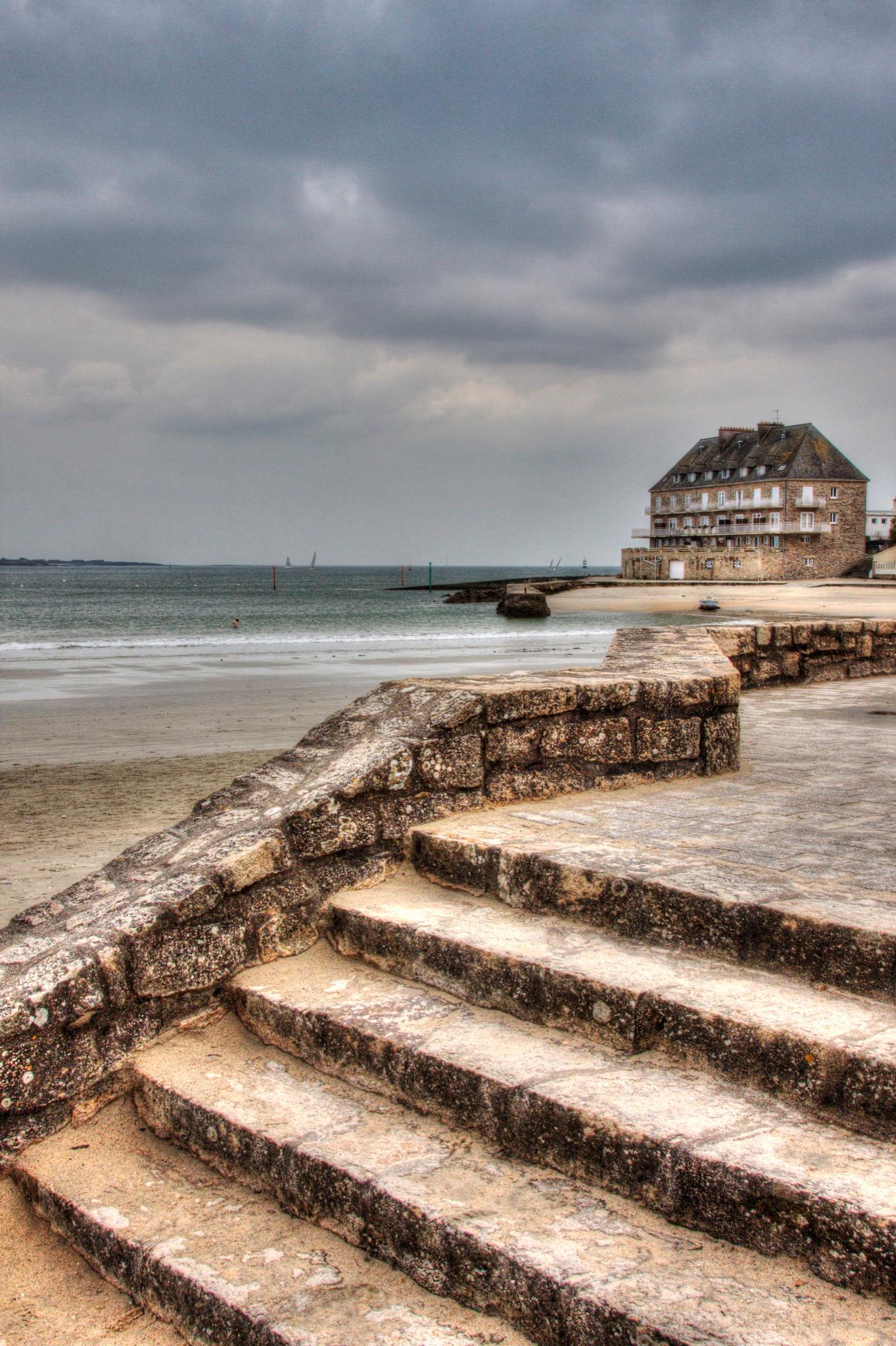 Sandee - Plage De Toulhars