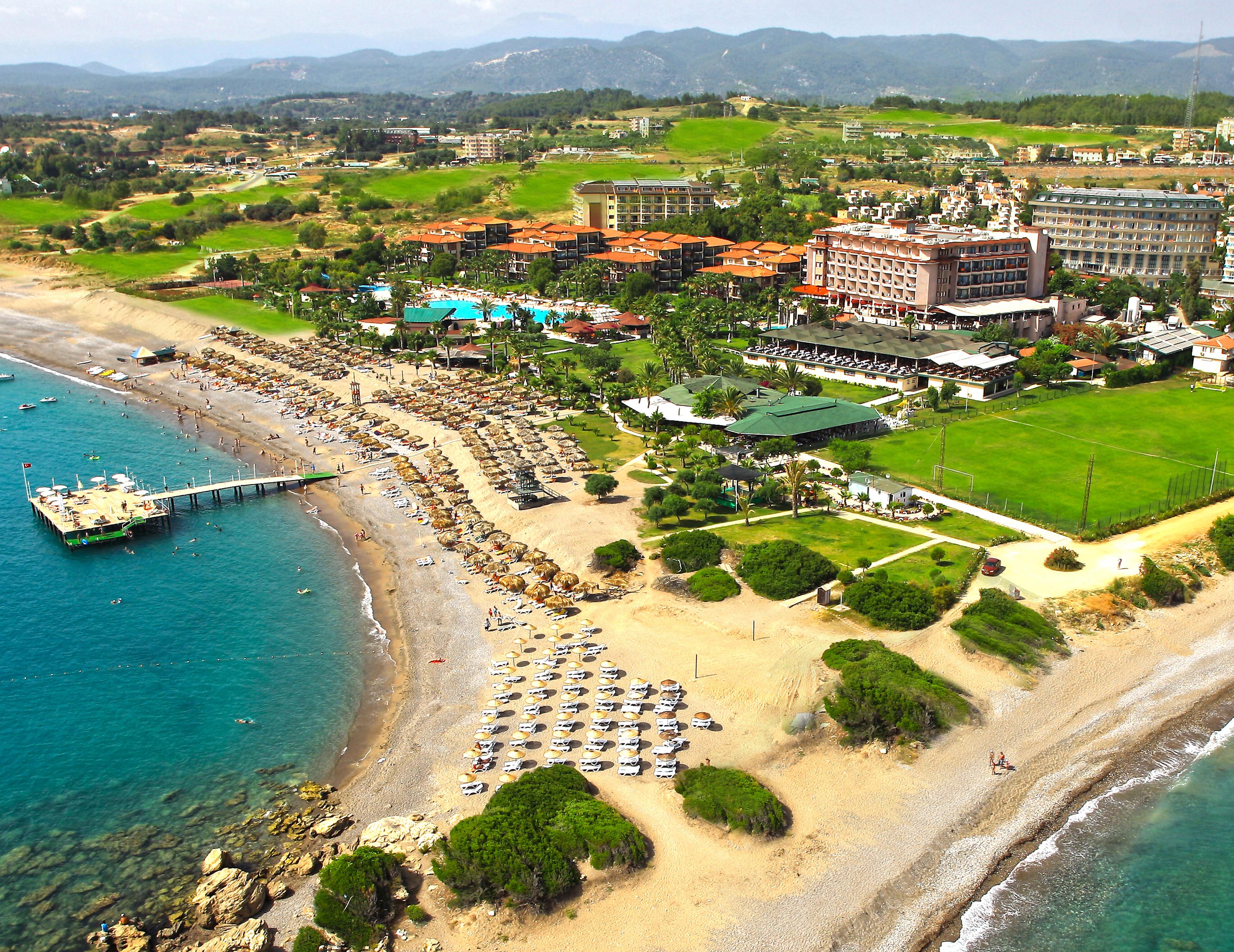 Sandee Justiniano Club Park Conti