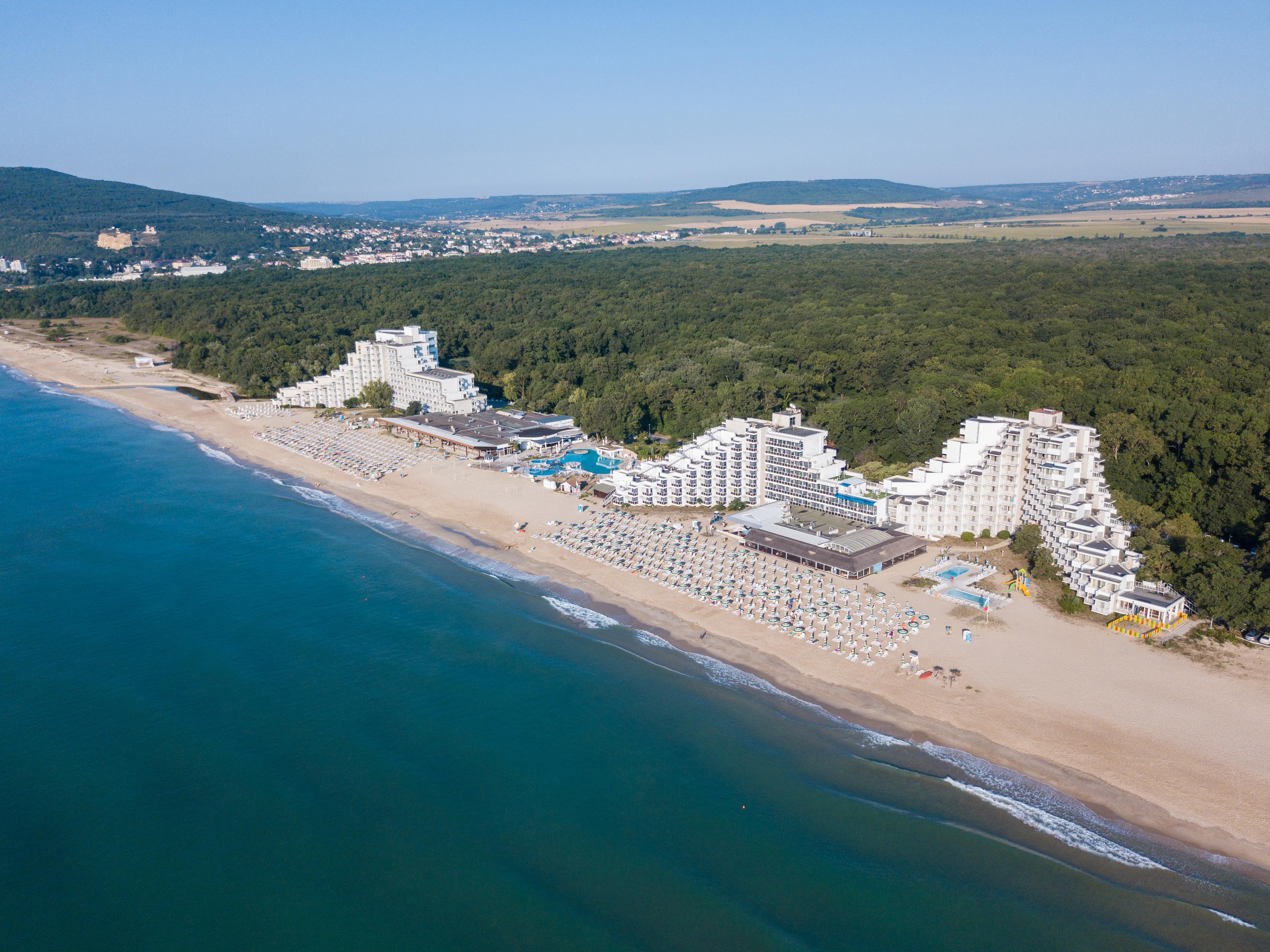 Sandee Hotel Gergana Beach Photo