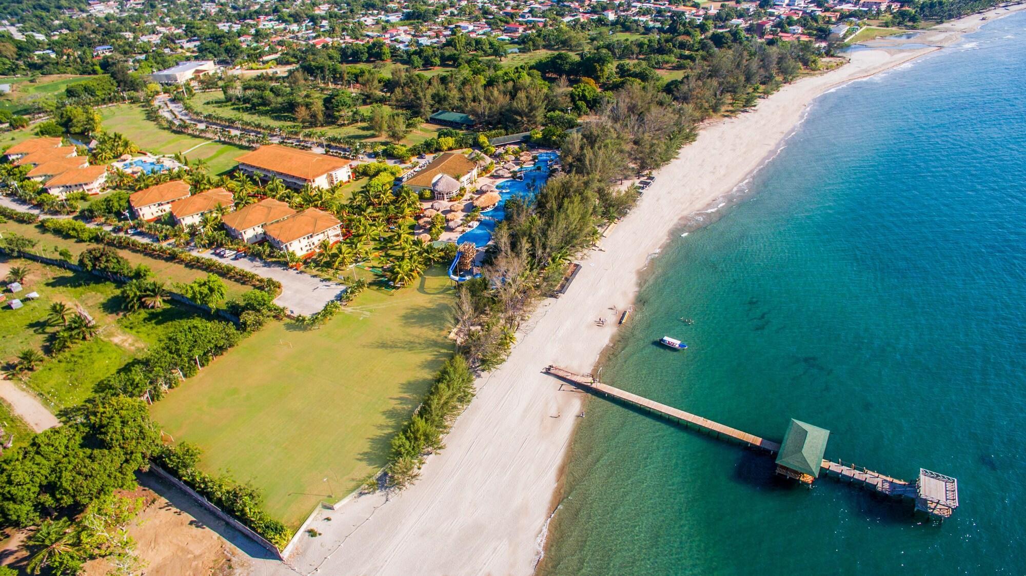 Sandee - La Ensenada Beach Resort