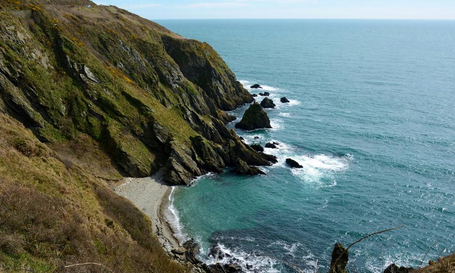Sandee - Blog / Nudism Laws in Isle of Man: A Comprehensive Overview