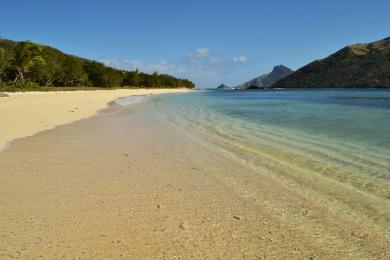 Sandee Barefoot Manta Island Beach Photo