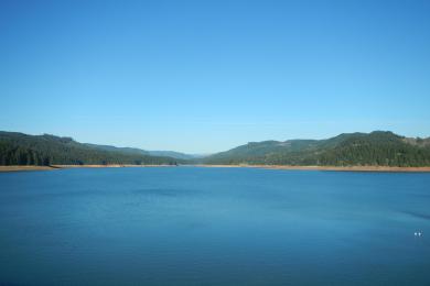 Sandee Fall Creek Reservoir Photo