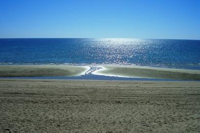 Sandee - Country / Playa Encanto