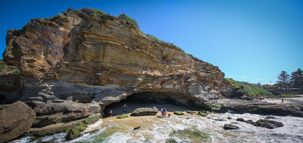 Sandee - Caves Beach