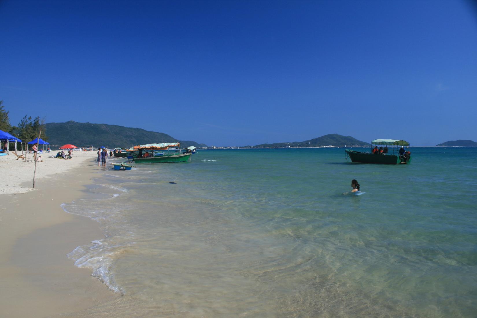 Sandee - Yalong Bay Beach