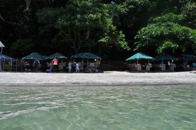 Sandee Camayan Beach Photo
