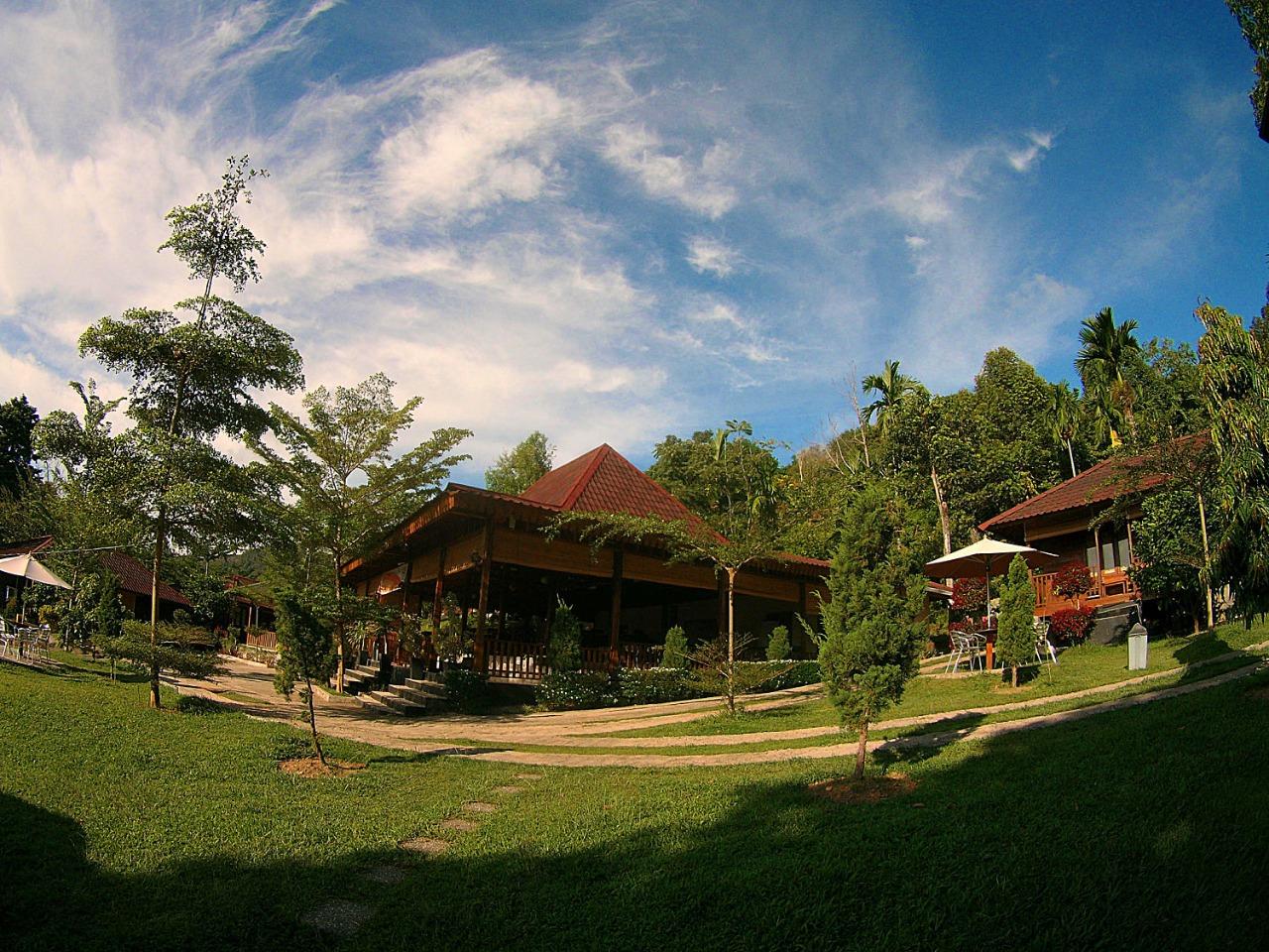 Sandee Langkisau Resort Photo