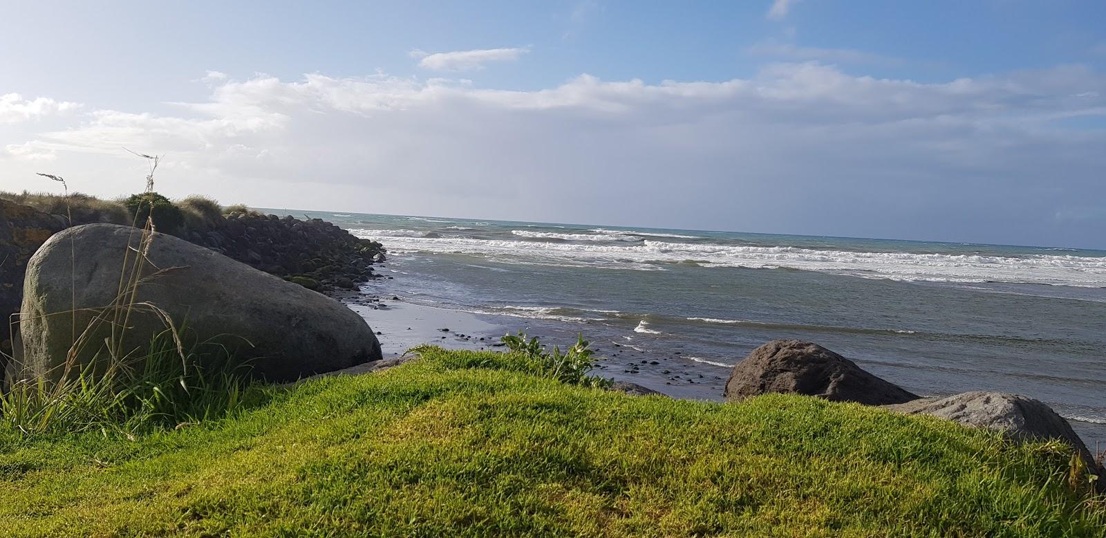Sandee Waiwhakaiho Beach Reserve Photo