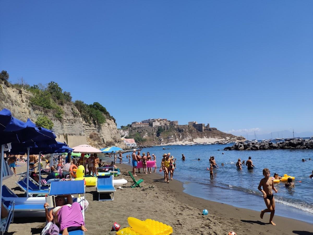 Sandee Spiaggia Chiaia Photo