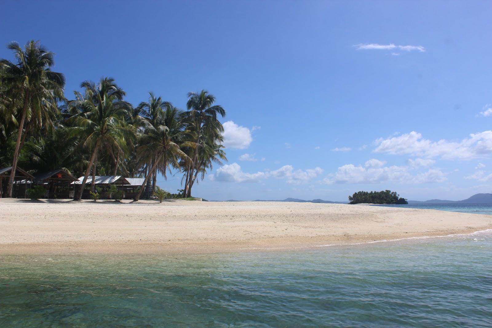 Sandee Duyos Beach Resort Photo