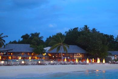 Sandee Centara Ras Fushi Resort & Spa Maldives Photo